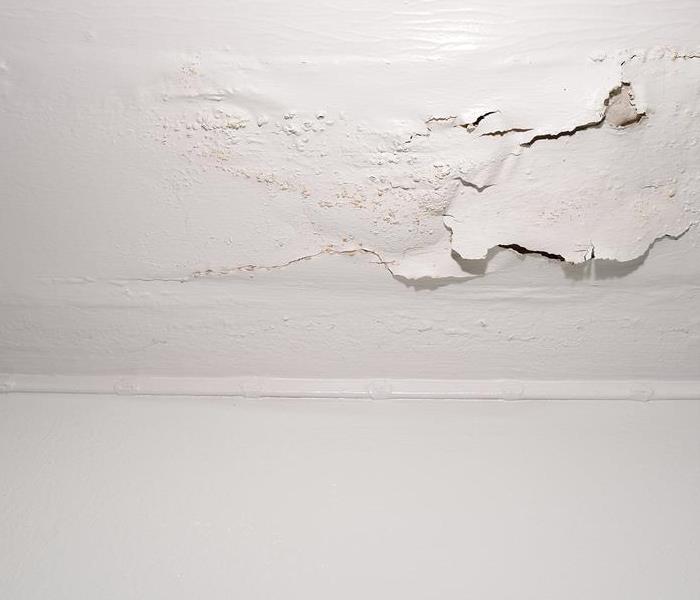 Cracked house ceiling ,Water leakege inside the house